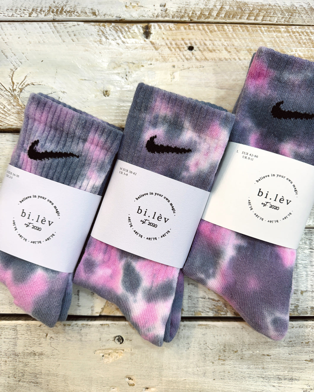 BONAIRE - Nike tie-dye crew socks