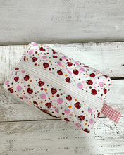 Load image into Gallery viewer, STRAWBERRIES padded handmade pouch
