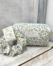 Load image into Gallery viewer, TULIP BLUE padded handmade pouch
