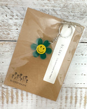 Load image into Gallery viewer, DAISY SMILE XL Key Ring
