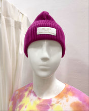 Load image into Gallery viewer, Organic cotton fuchsia pink beanie
